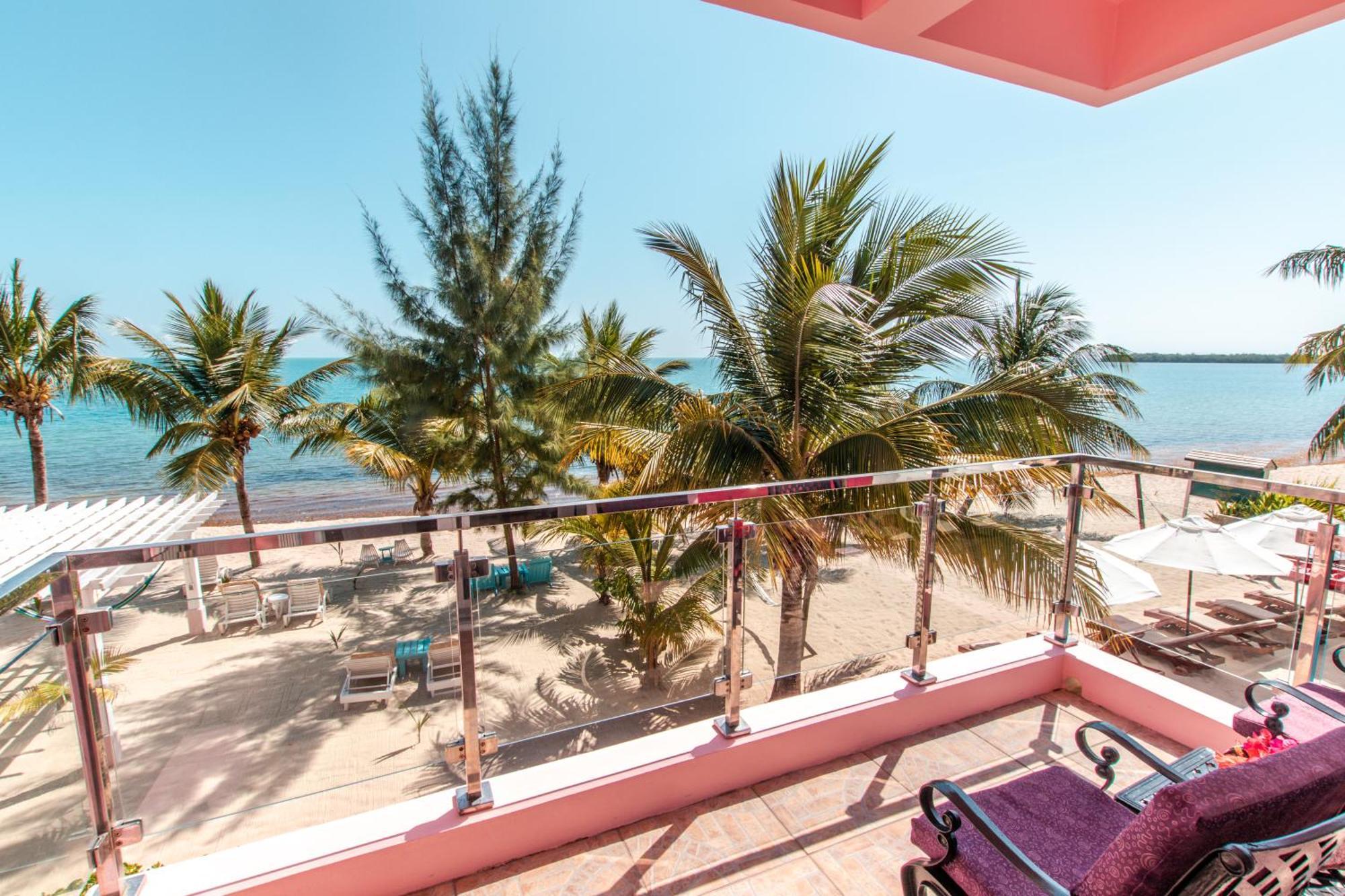 Miramar Suites Placencia الغرفة الصورة